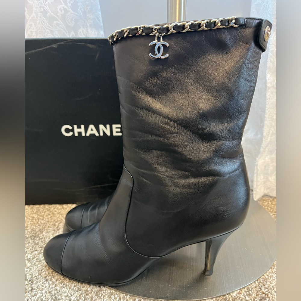 CHANEL Black Leather Boots with Chain Accent Size 42